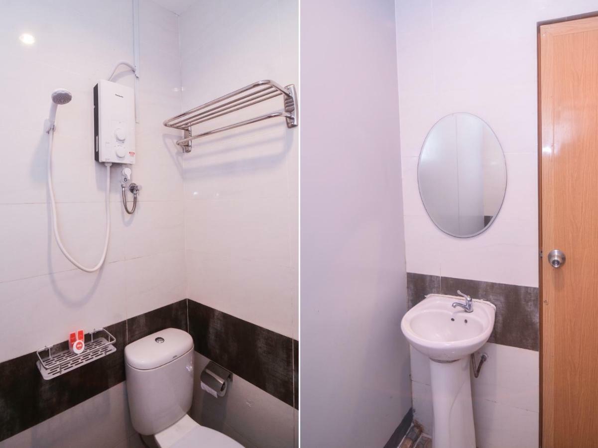 Oyo 1119 Memoire Express Hotel Кучінг Екстер'єр фото
